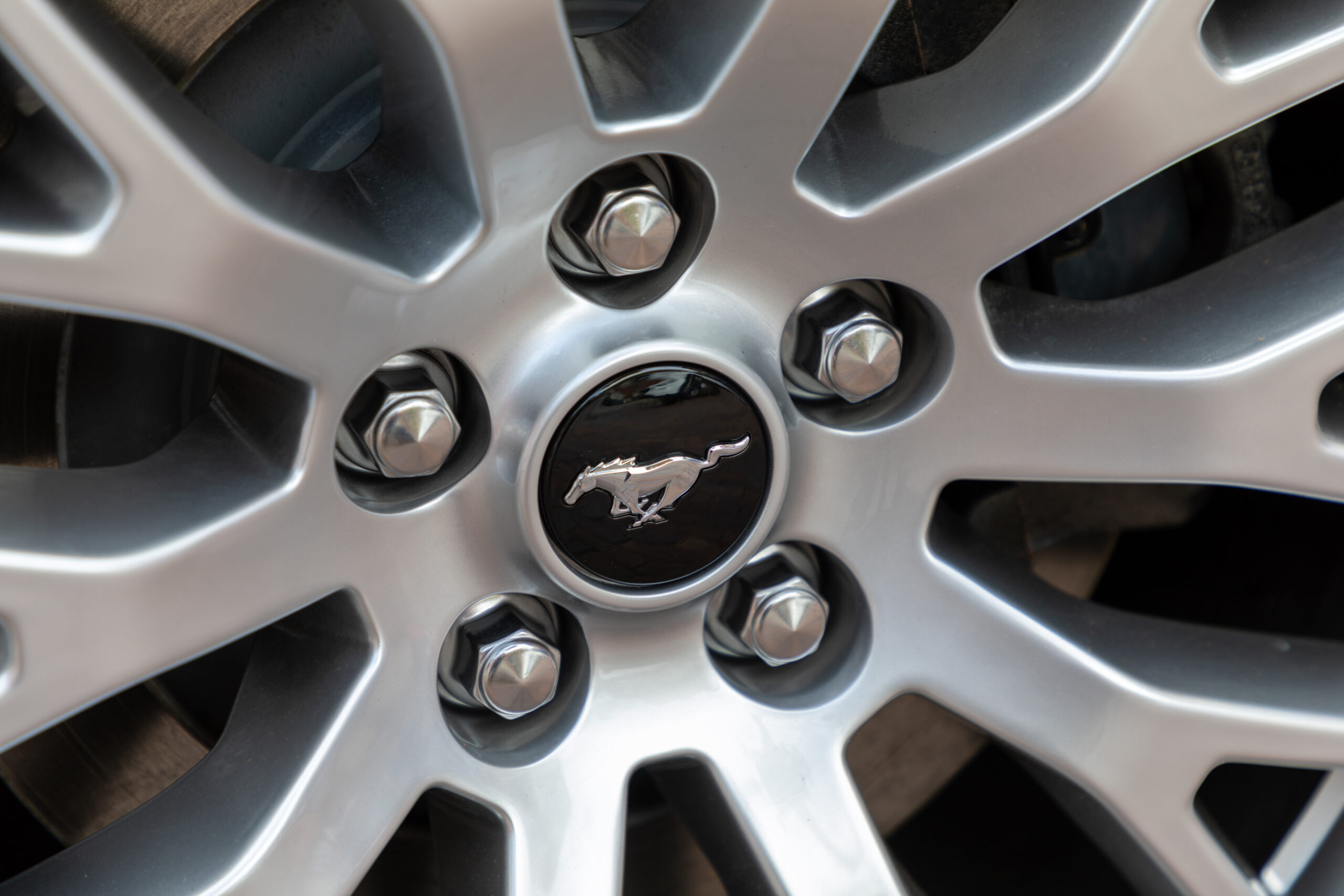 how to protect alloy wheels from damage
